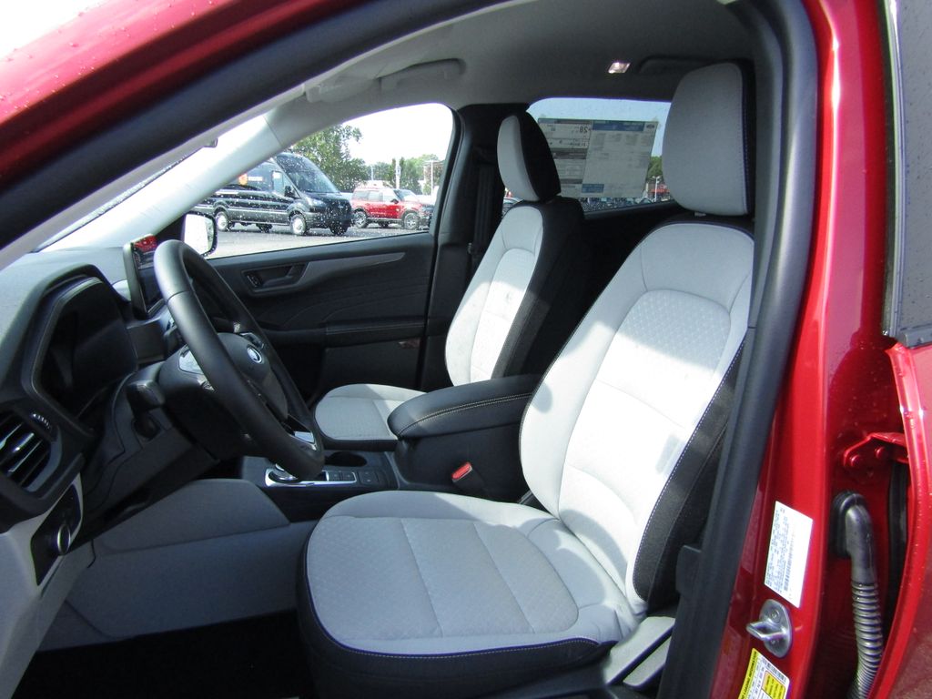2025 Ford Escape Active photo 13
