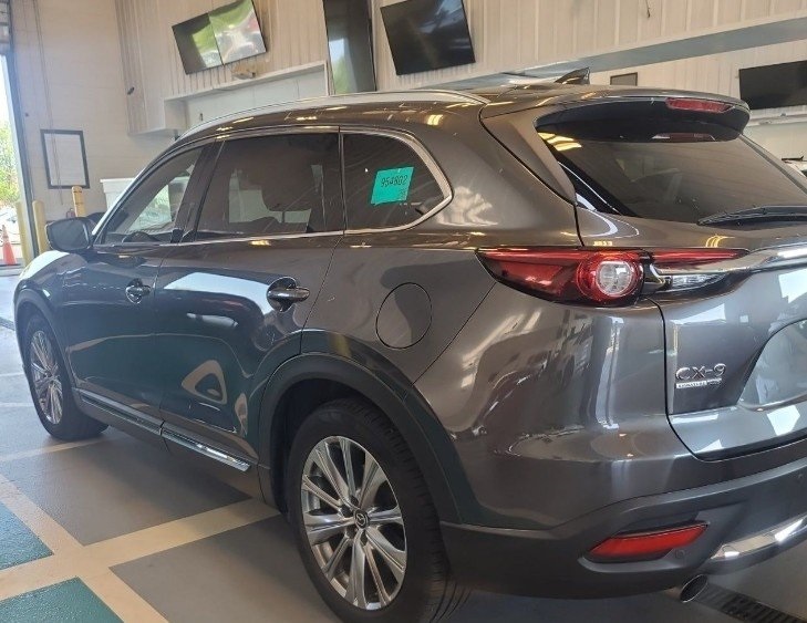 2021 Mazda CX-9 Signature photo 8
