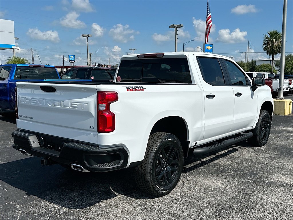 2025 Chevrolet Silverado 1500 LT Trail Boss photo 4
