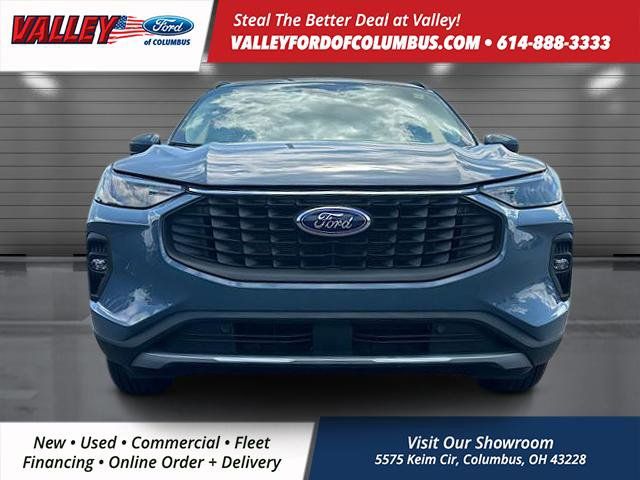 2024 Ford Escape Plug-In Hybrid photo 2