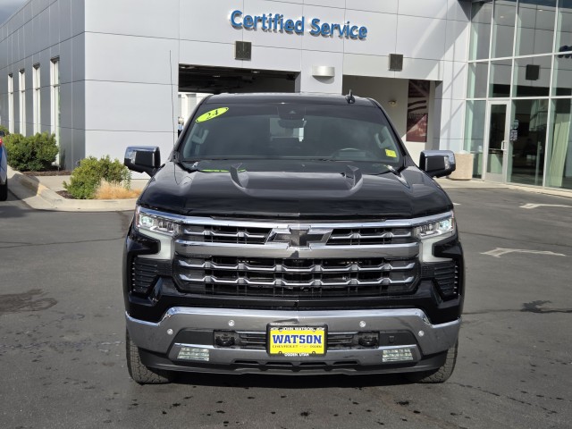 2024 Chevrolet Silverado 1500 photo 2