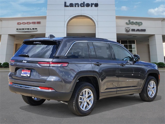 2025 Jeep Grand Cherokee Laredo X photo 3