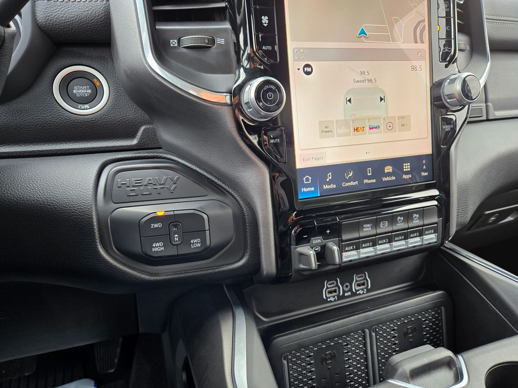 2025 Ram 2500 Laramie photo 21