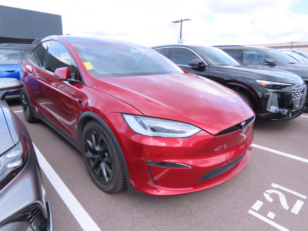 2023 Tesla Model X Long Range's photo