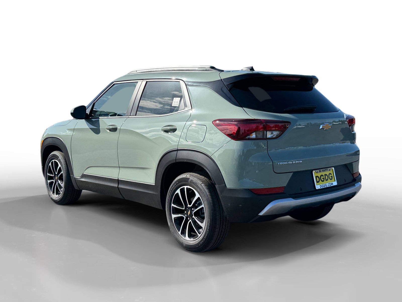 2026 Chevrolet Trailblazer LT photo 2