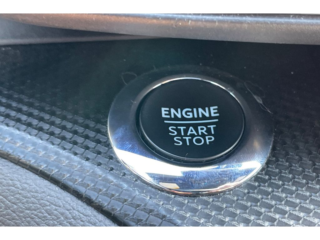 2023 Ford Explorer ST photo 35