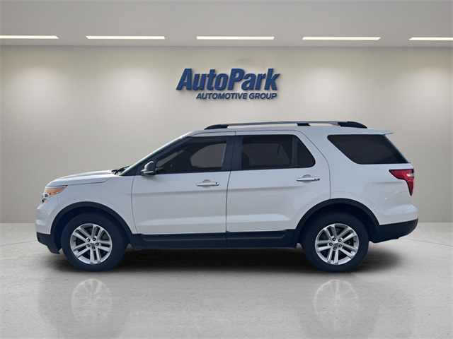 2015 Ford Explorer XLT photo 4