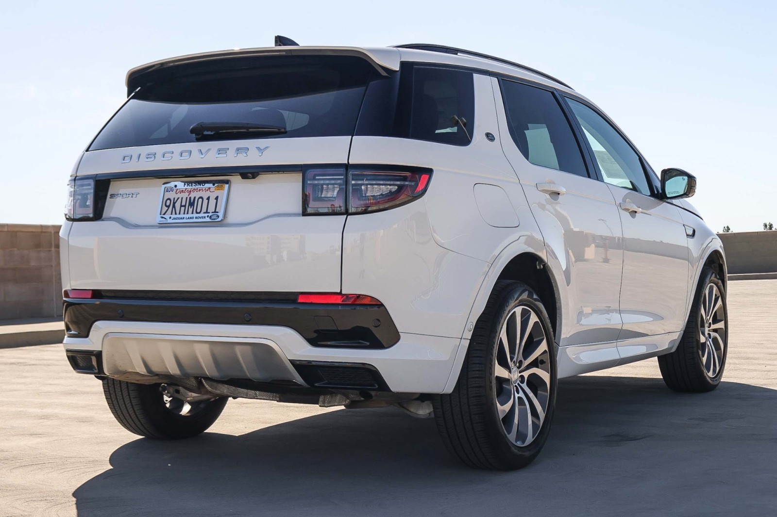 2024 Land Rover Discovery Sport S photo 3