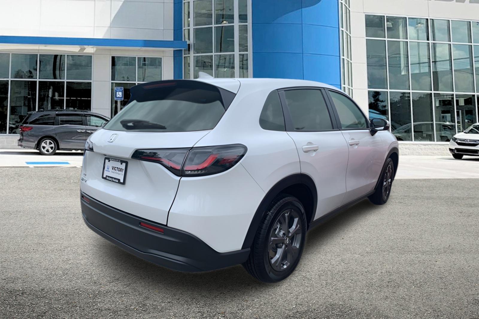 2026 Honda HR-V LX photo 7