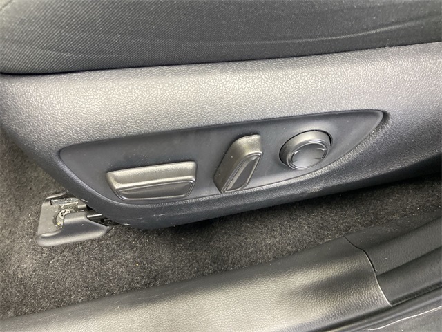 2024 Toyota RAV4 XLE photo 21