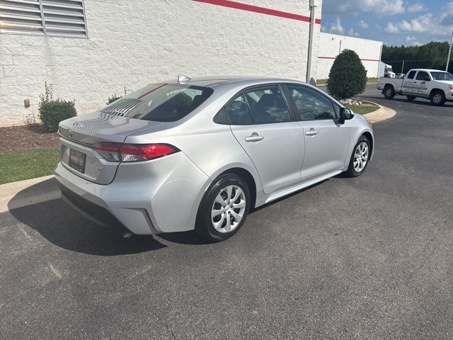 2023 Toyota Corolla LE photo 4