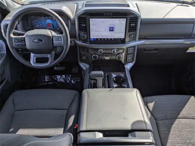 2025 Ford F-150 XLT photo 15