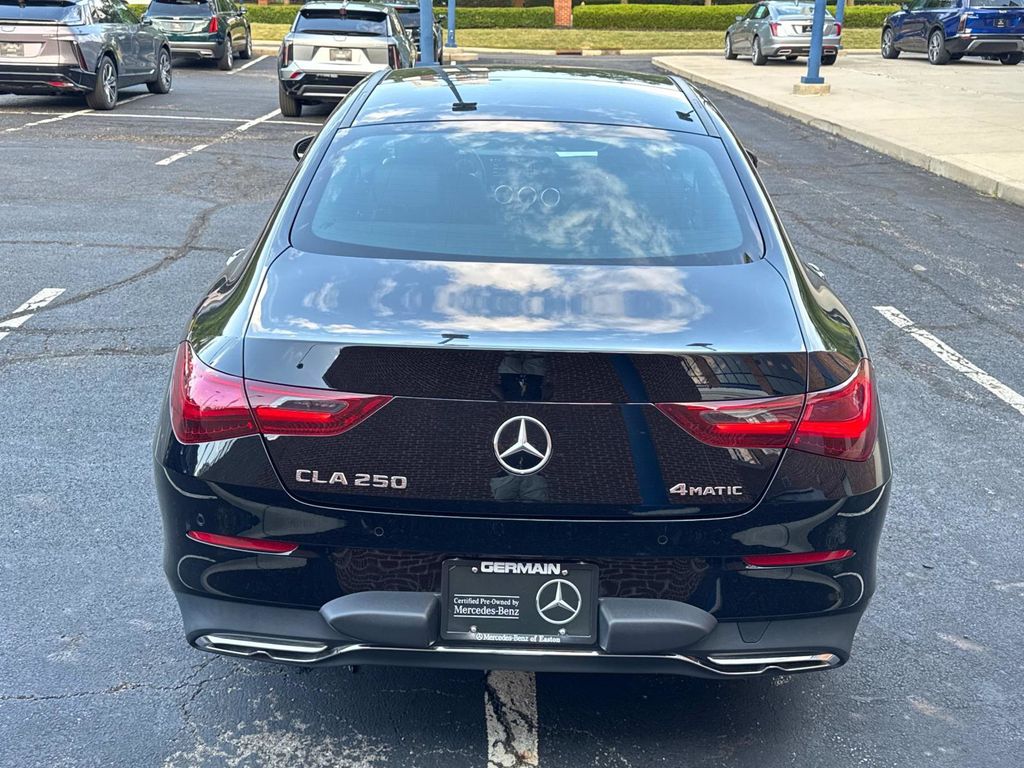 2025 Mercedes Benz CLA 250 4MATIC photo 4