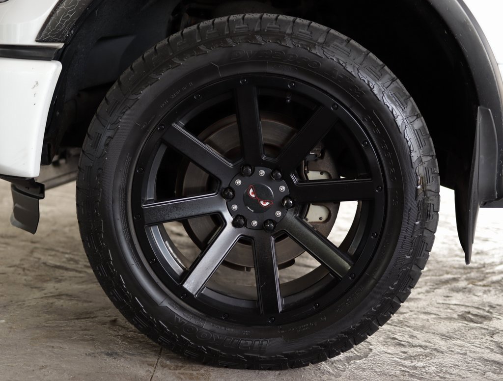 2015 Ford F-150 XLT photo 30
