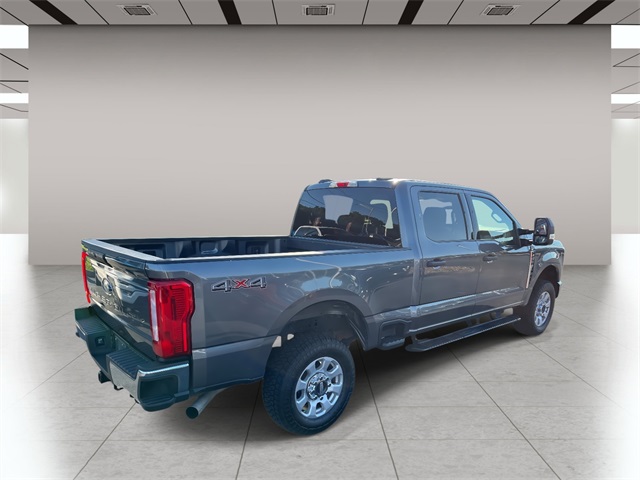 2024 Ford F-250 photo 2