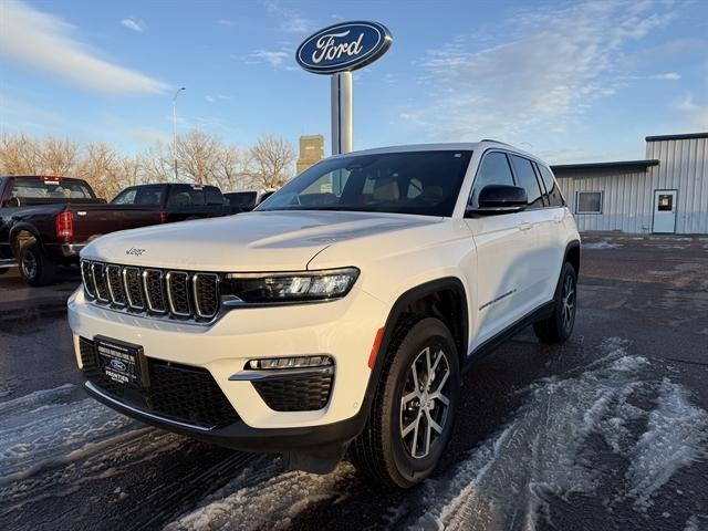 2024 Jeep Grand Cherokee Limited's photo