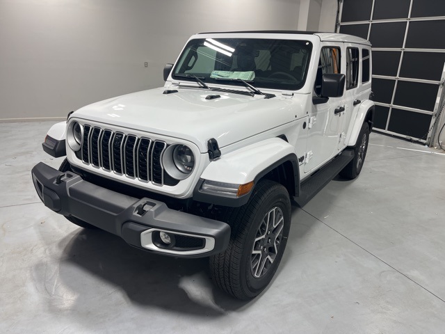2026 Jeep Wrangler Sahara photo 3