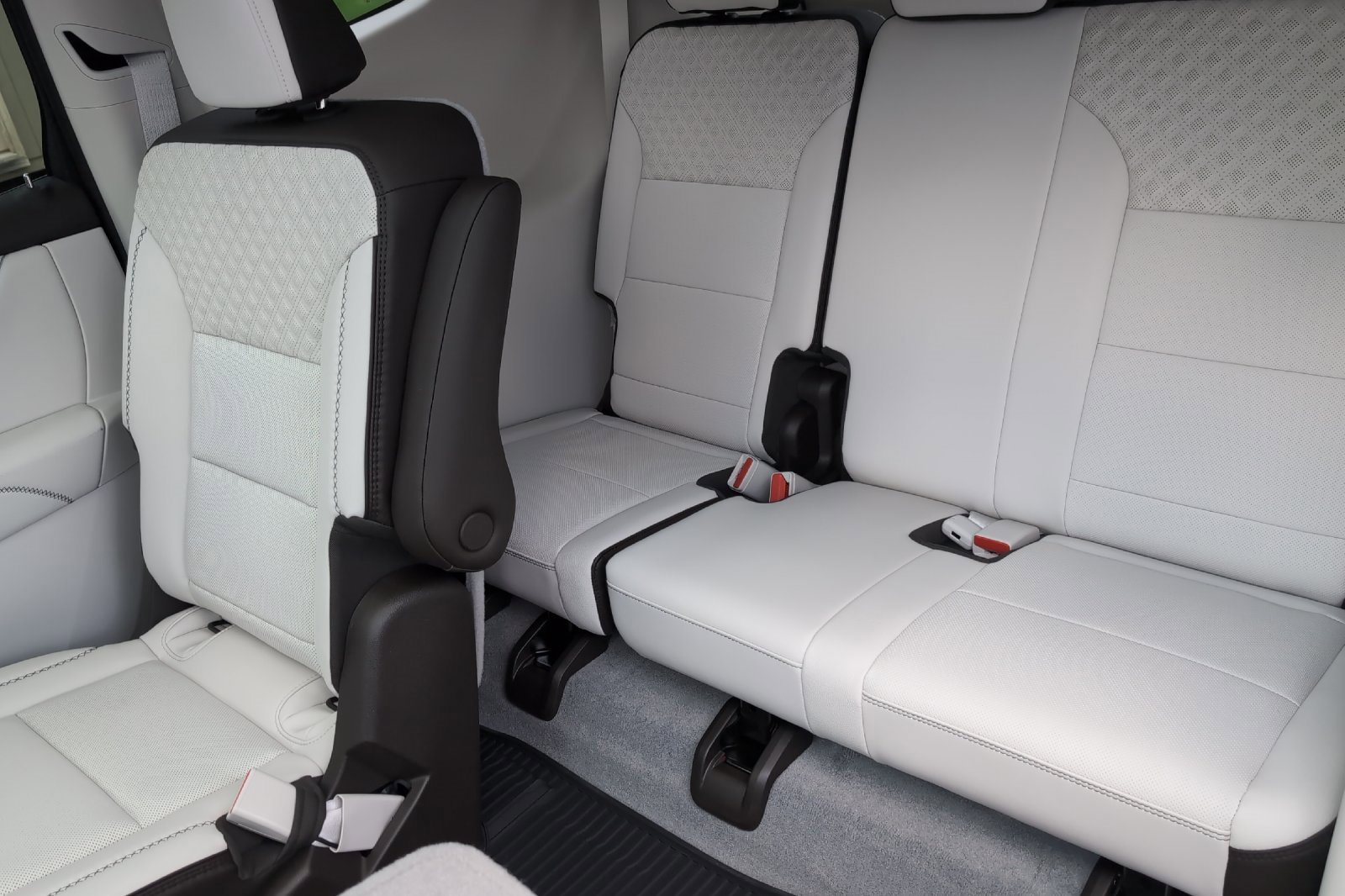 2026 Gmc Acadia Denali photo 14