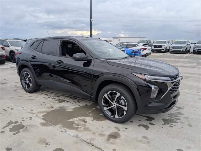 2026 Chevrolet Trax photo 2