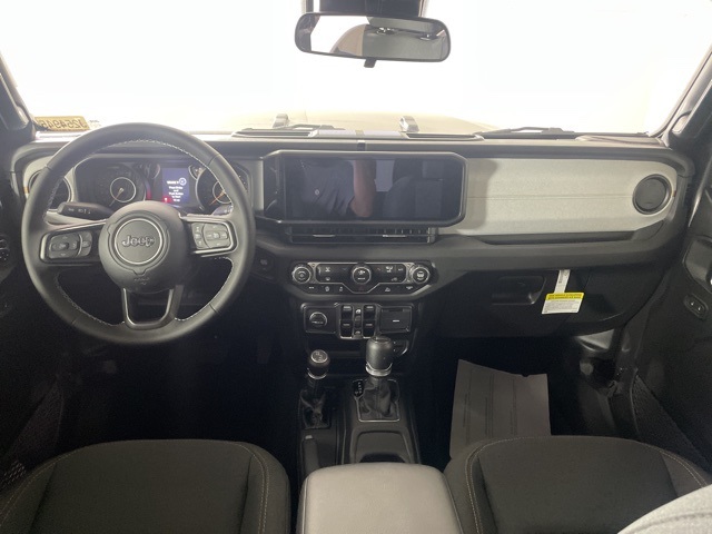 2025 Jeep Gladiator Sport S photo 37
