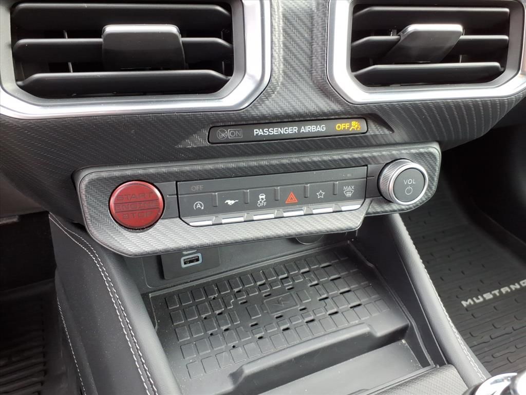 2024 FORD MUSTANG - Image 18