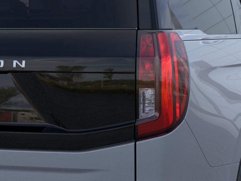 2025 Ford Expedition photo 15