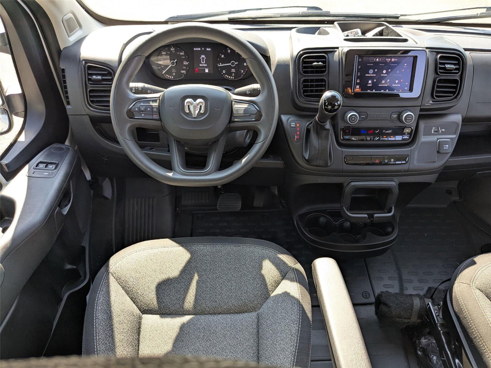 2023 Ram 2500 photo 27