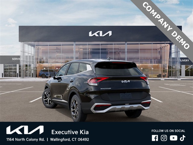 2025 Kia Sportage EX photo 3