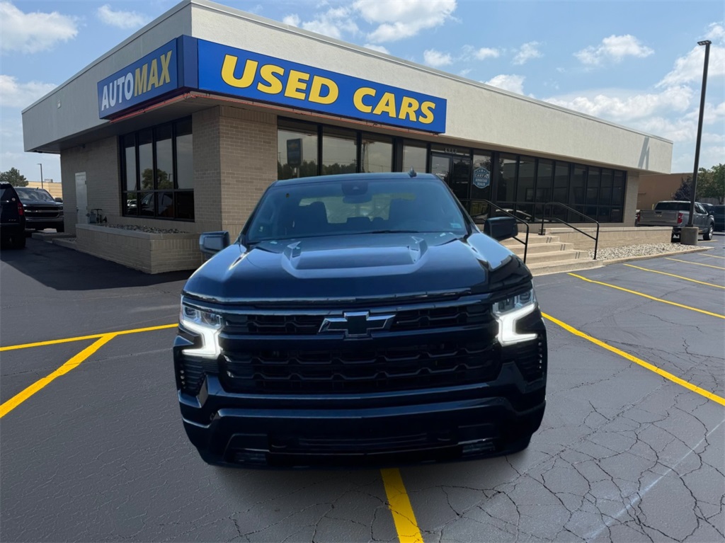 2022 Chevrolet Silverado 1500 RST photo 3