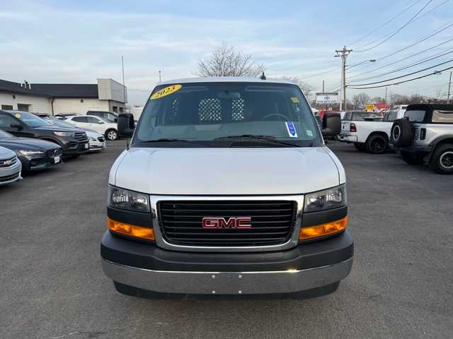 2023 Gmc Savana 2500 Cargo photo 2