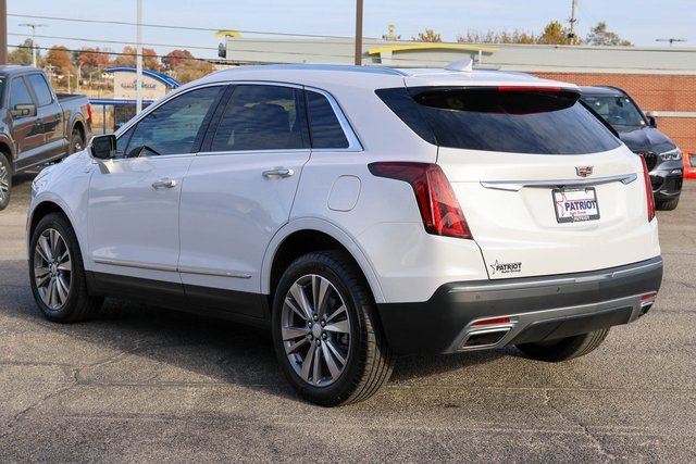 2024 Cadillac XT5 Premium Luxury photo 3