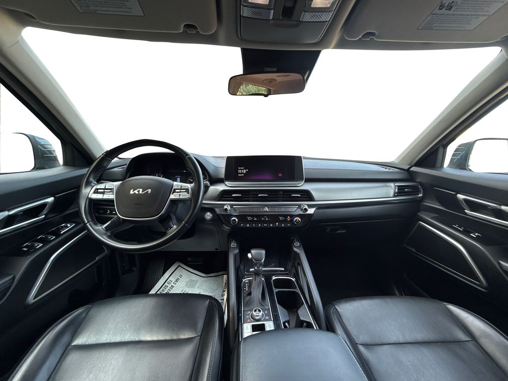 2022 Kia Telluride S photo 17