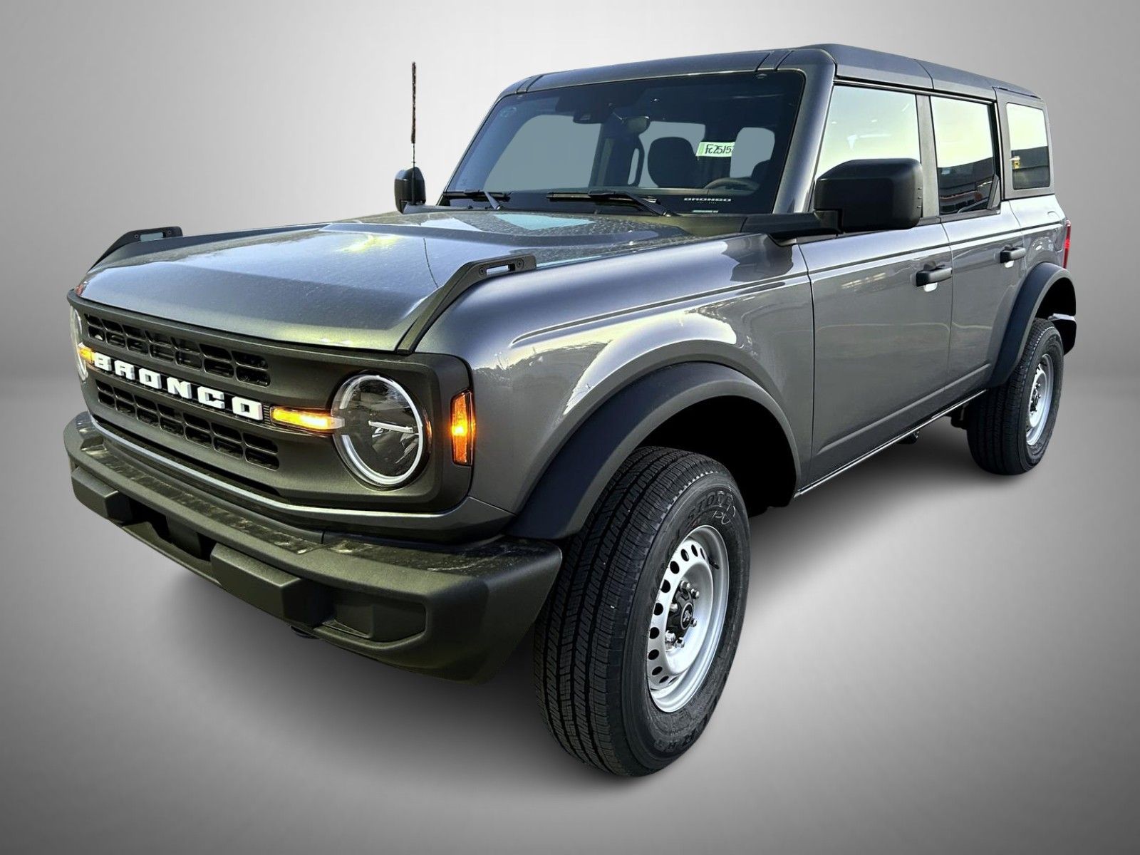 2025 Ford Bronco 4-Door Base's photo