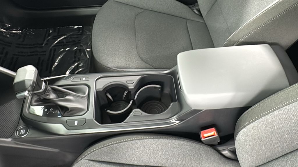 2025 Kia K4 LXS photo 26