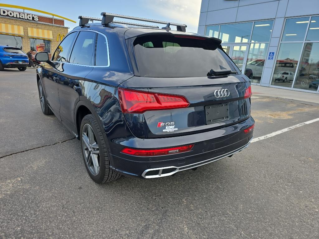 2019 Audi SQ5 Prestige photo 3