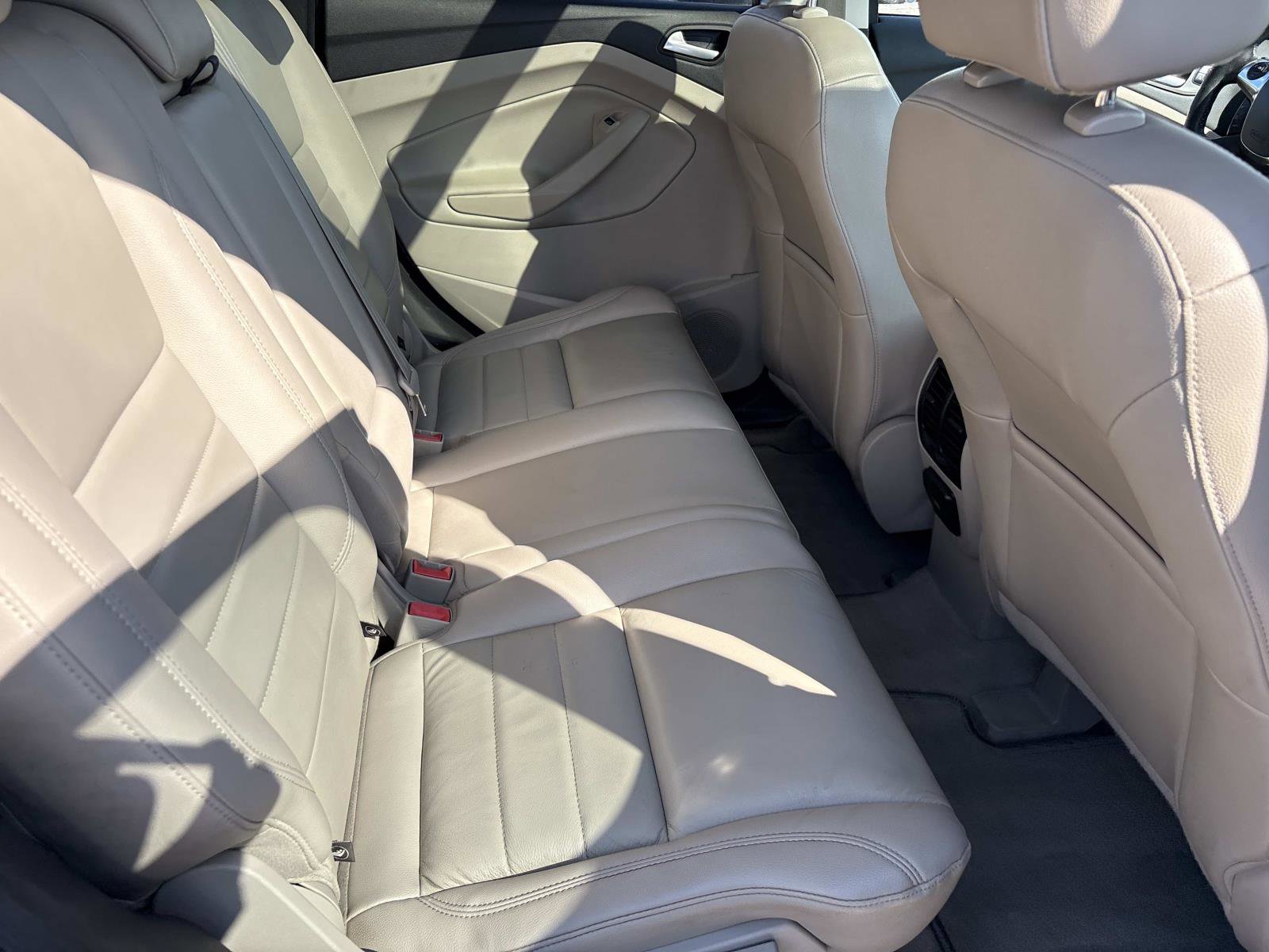 2016 Ford Escape Titanium photo 17