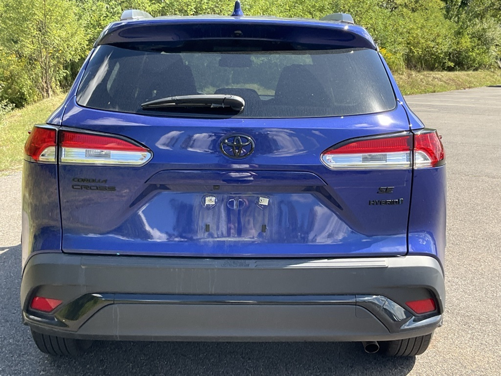 2023 Toyota Corolla Hybrid SE photo 2