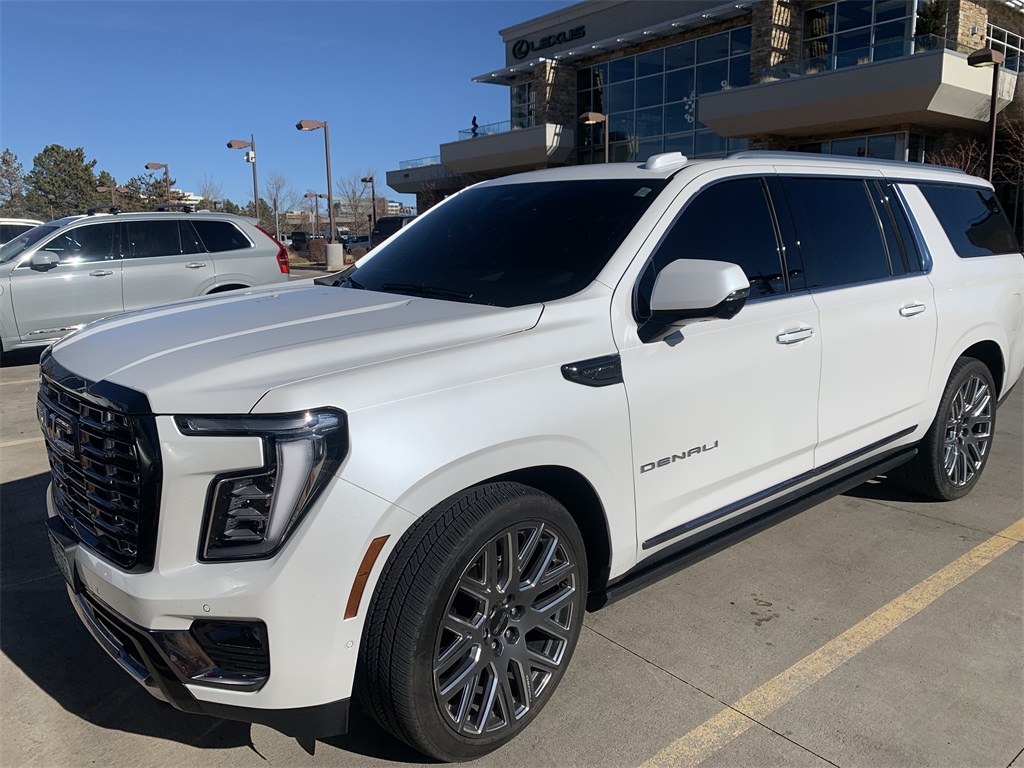 2025 GMC Yukon XL Denali Ultimate's photo