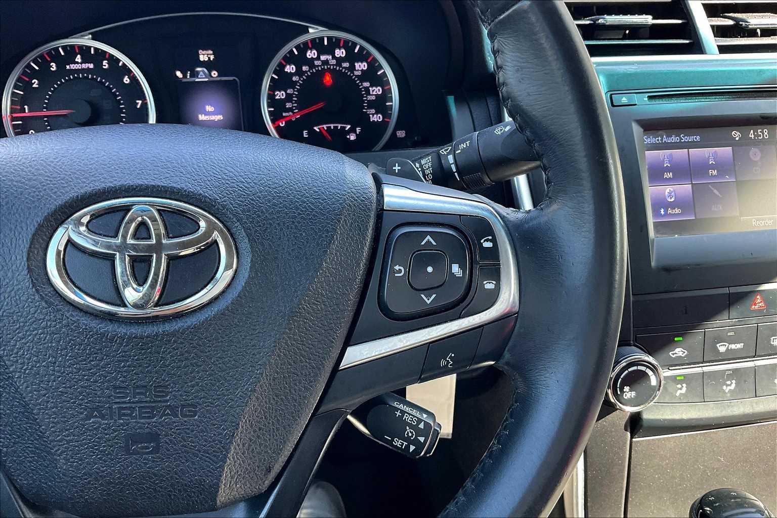 2017 Toyota Camry SE photo 24