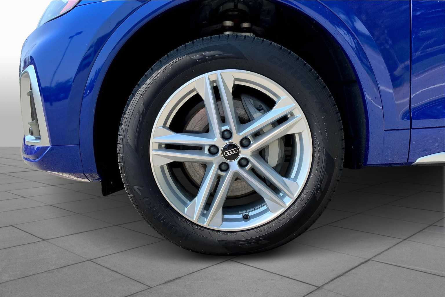 2024 Audi Q5 S line Premium Plus photo 9