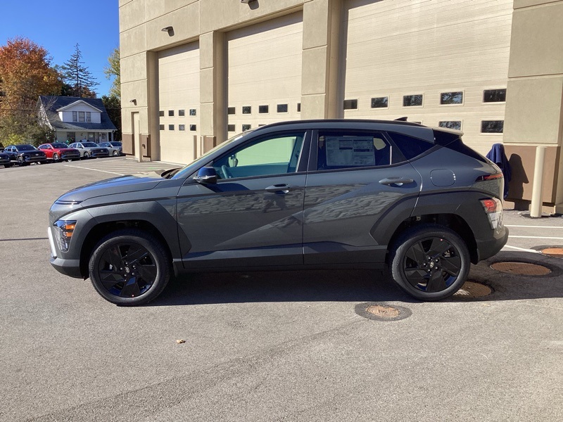 2026 Hyundai Kona SEL photo 3