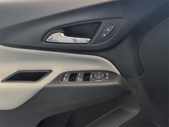 2020 Chevrolet Equinox LT photo 11