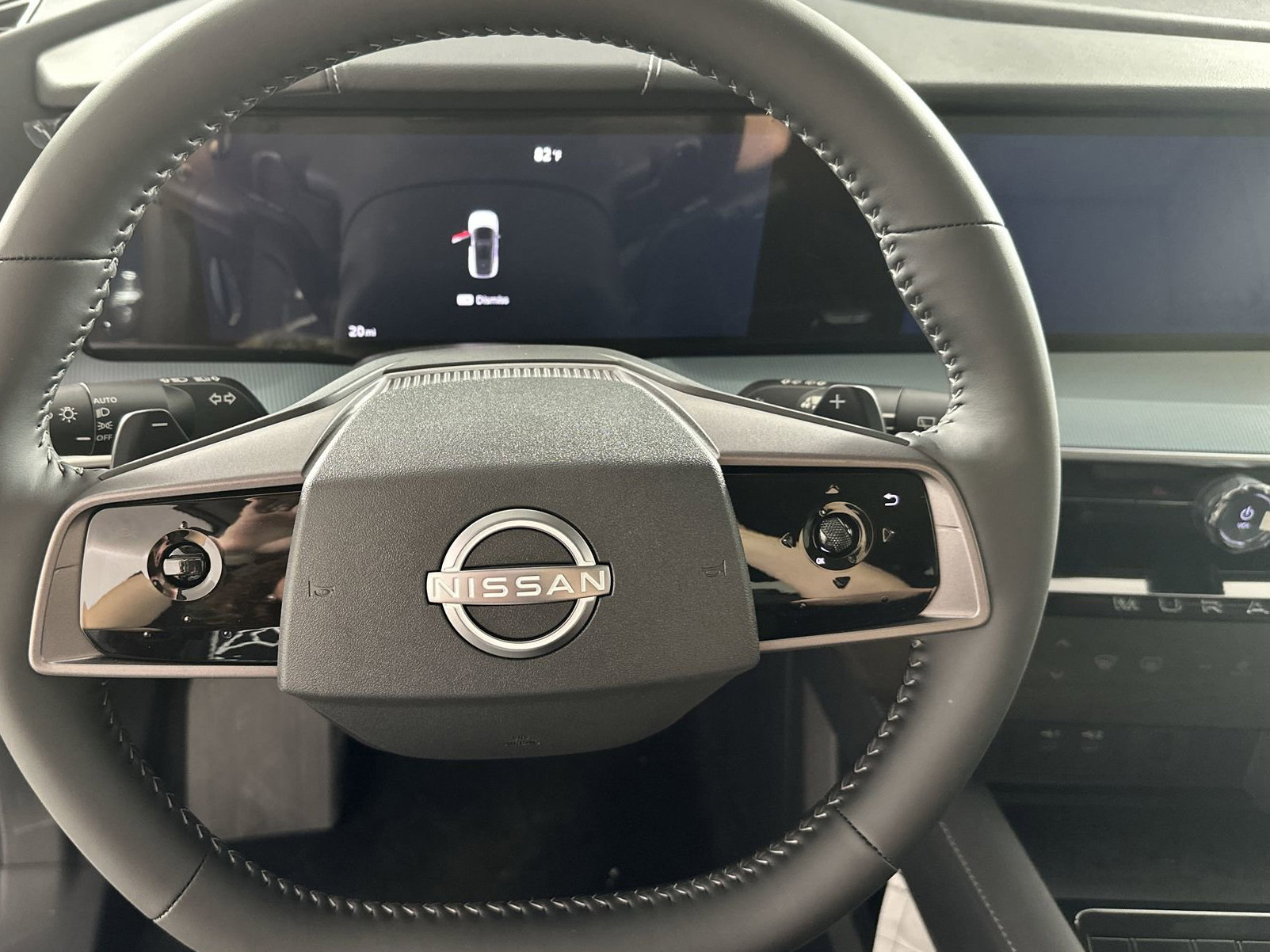 2025 Nissan Murano SL photo 13