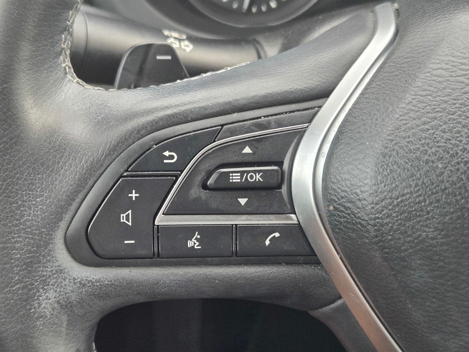 2022 Infiniti QX50 Luxe photo 22