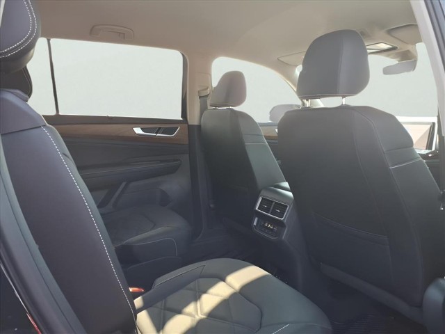 2026 Volkswagen Atlas SE Technology photo 4