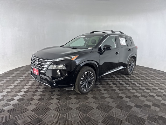 2025 Nissan Rogue Platinum photo 3