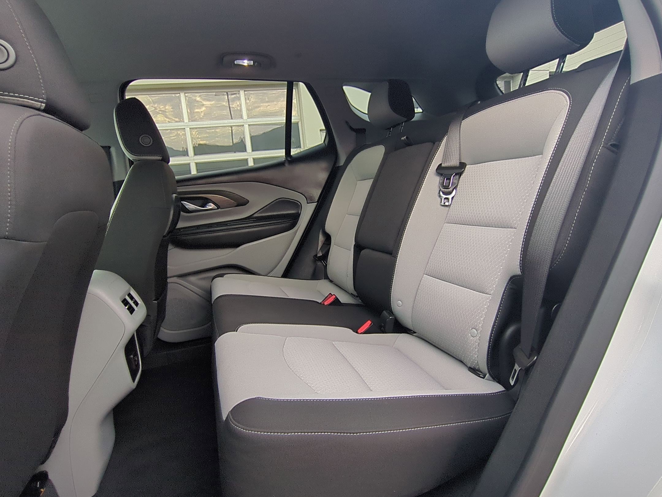 2023 Gmc Terrain SLE photo 25