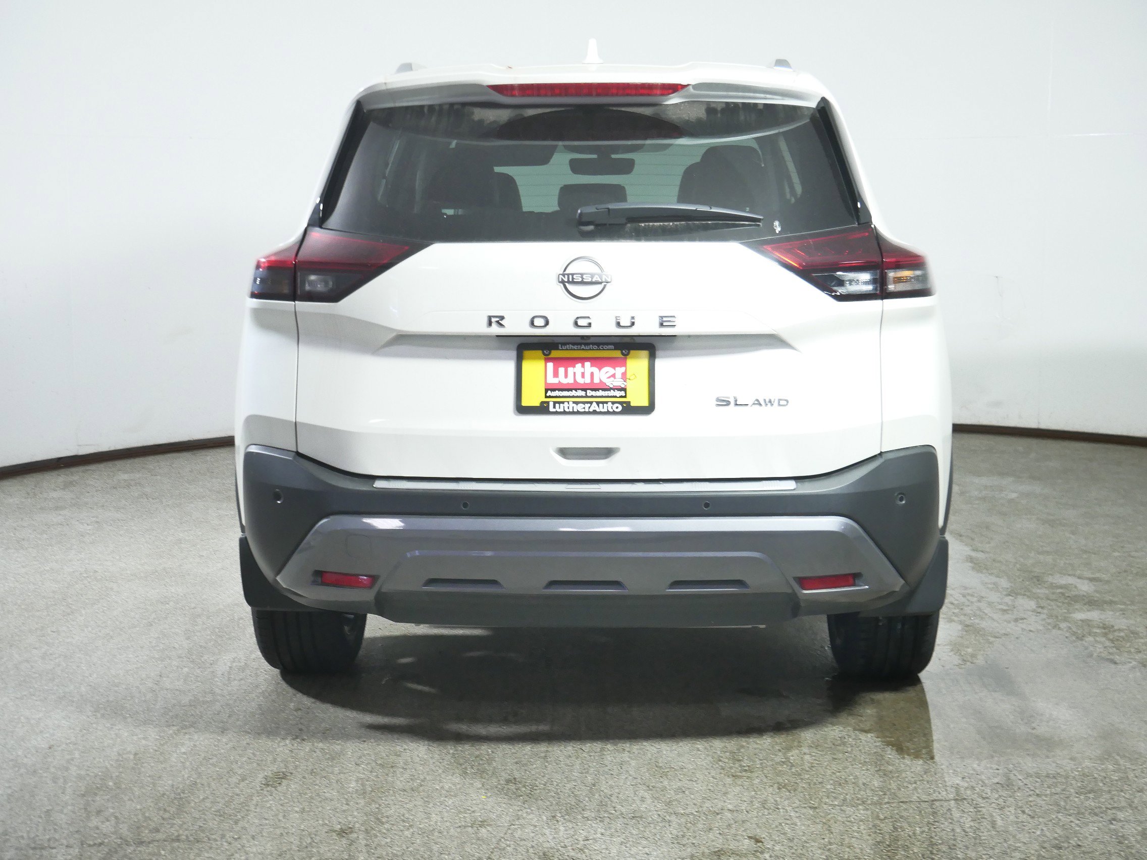 2023 Nissan Rogue SL photo 3