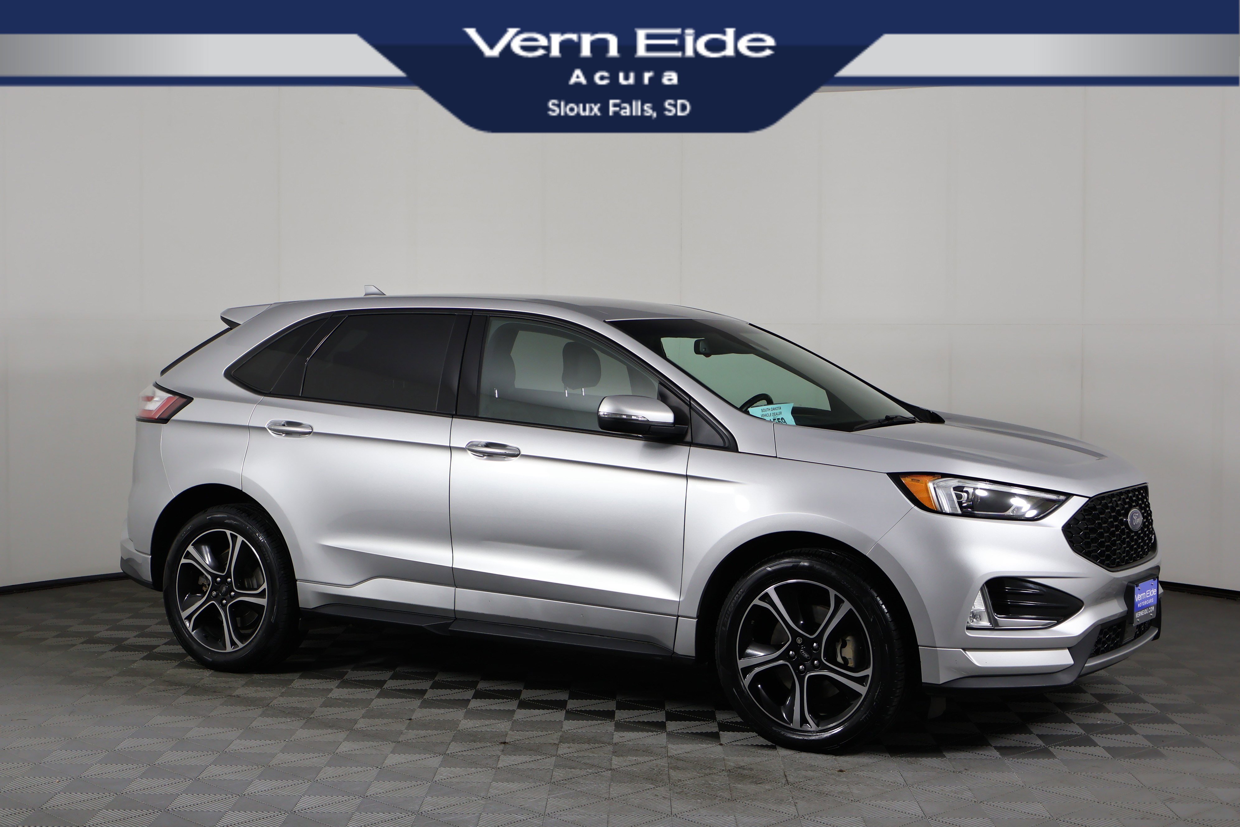2019 Ford Edge ST's photo