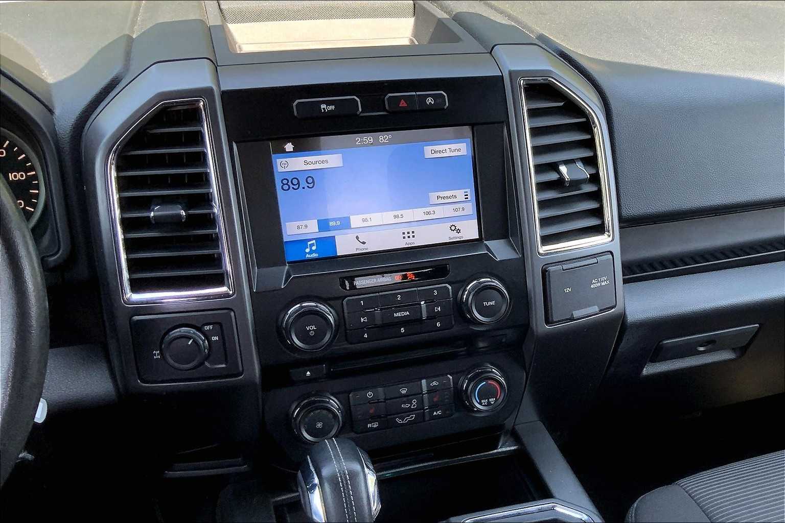 2017 Ford F-150 XLT Lariat photo 6